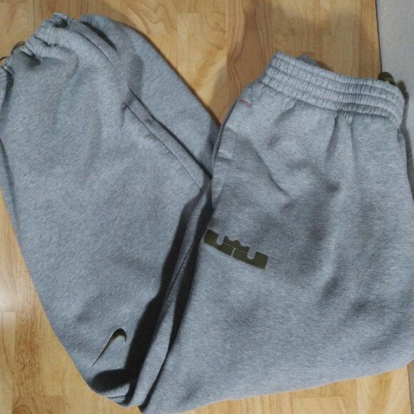 Vintage Nike Lebron James Sweat Pants Joggers - Picture 1 of 8